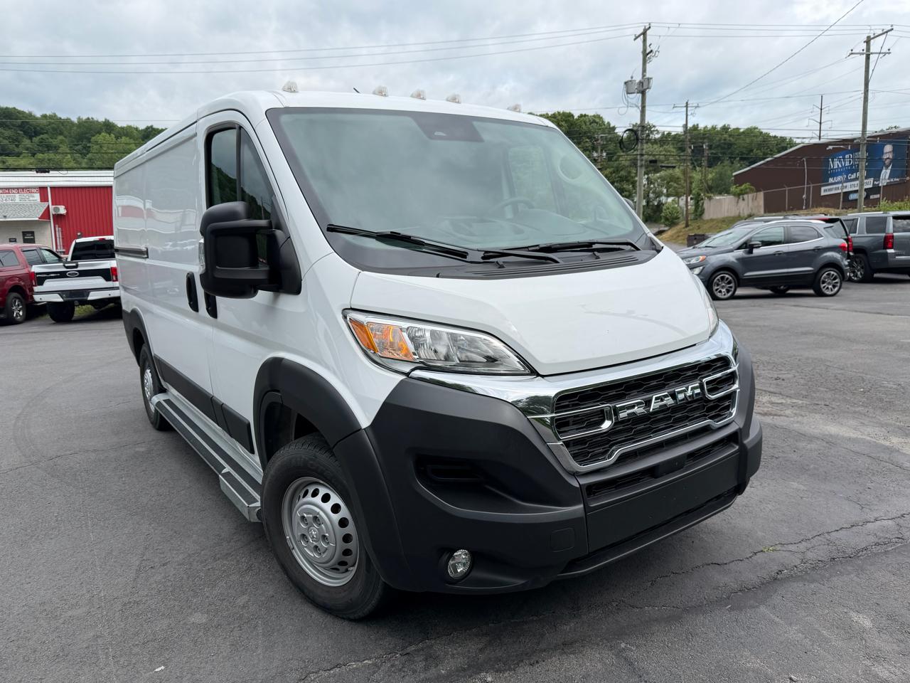 RAM ProMaster Cargo Van Tradesman 2500 Low Roof 136" WB w/Pass Seat 2025