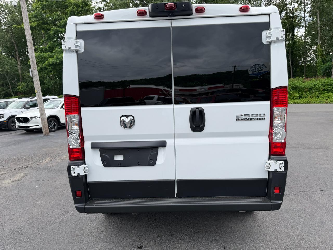 RAM ProMaster Cargo Van Tradesman 2500 Low Roof 136" WB w/Pass Seat 2025