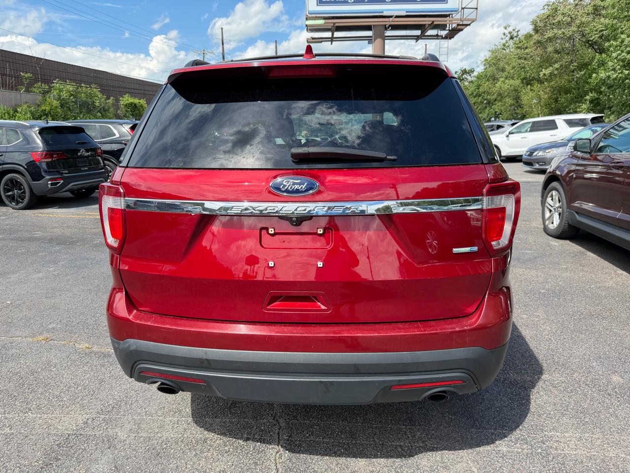 Ford Explorer Base 4WD 2017