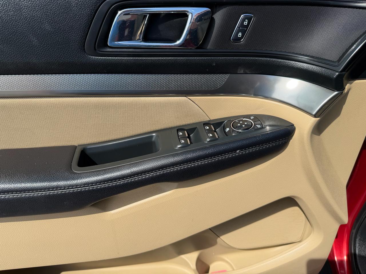 Ford Explorer Base 4WD 2017