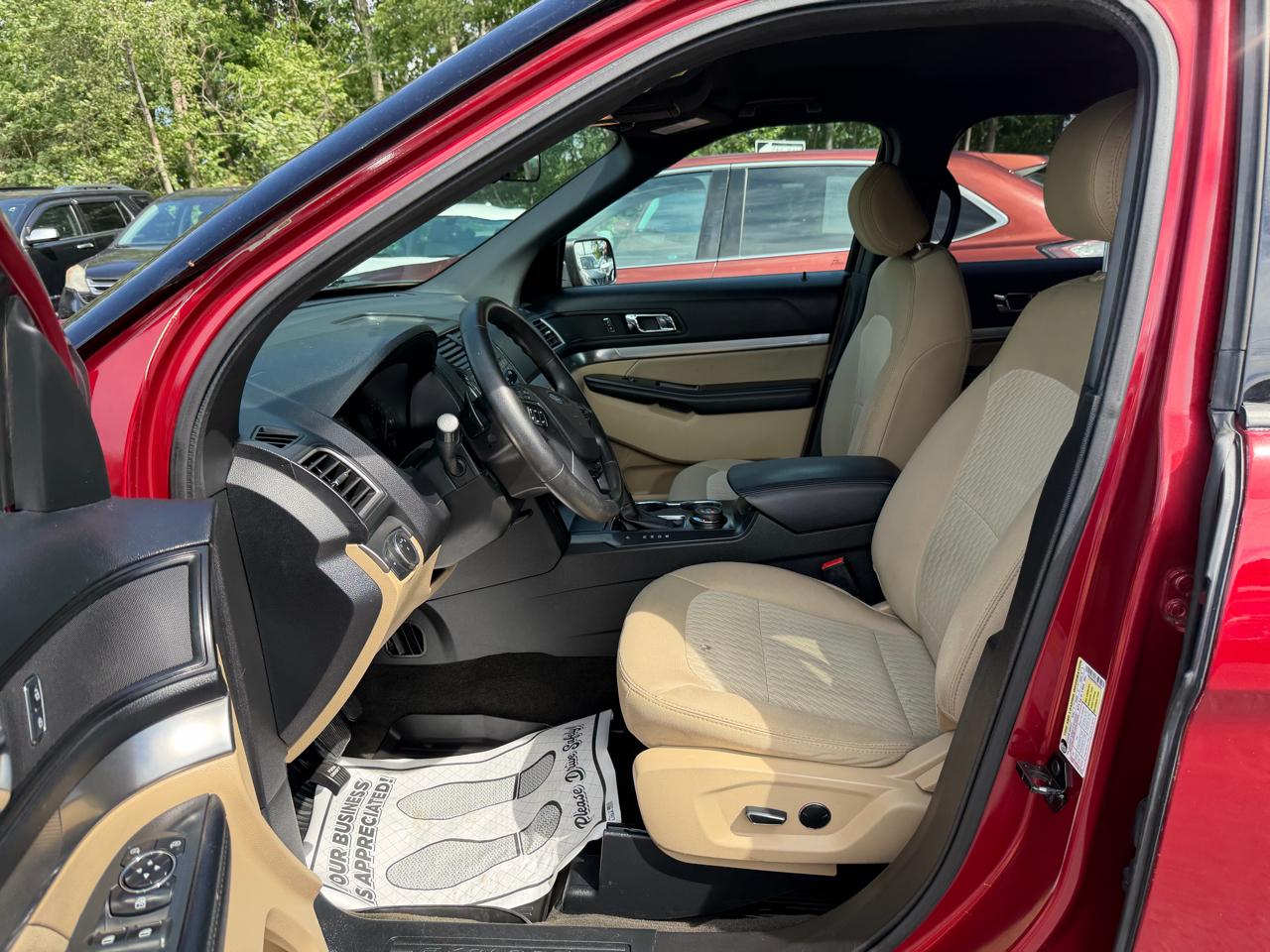 Ford Explorer Base 4WD 2017