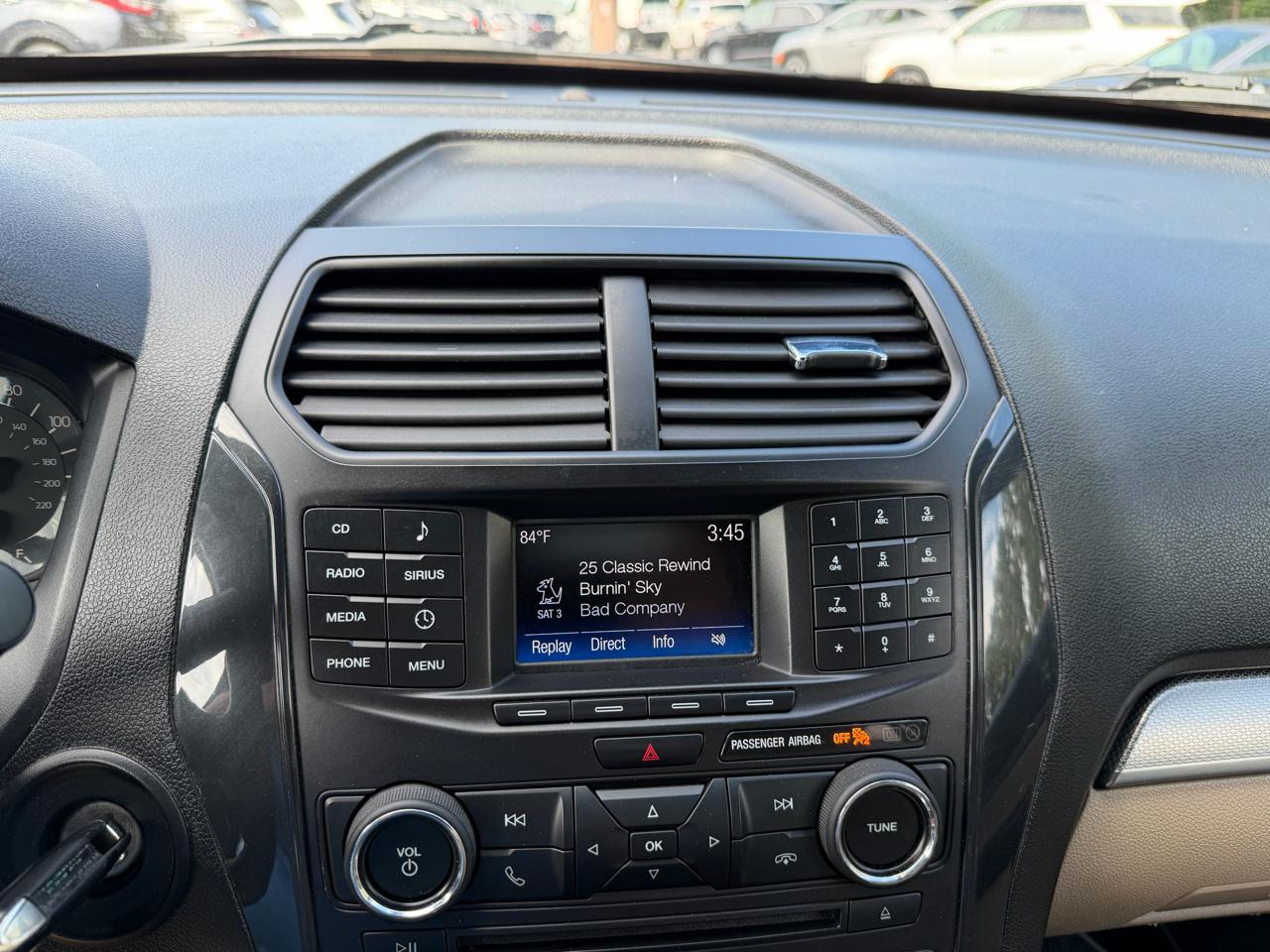 Ford Explorer Base 4WD 2017