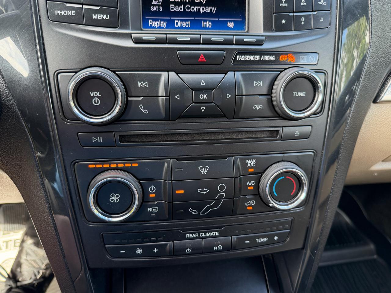 Ford Explorer Base 4WD 2017
