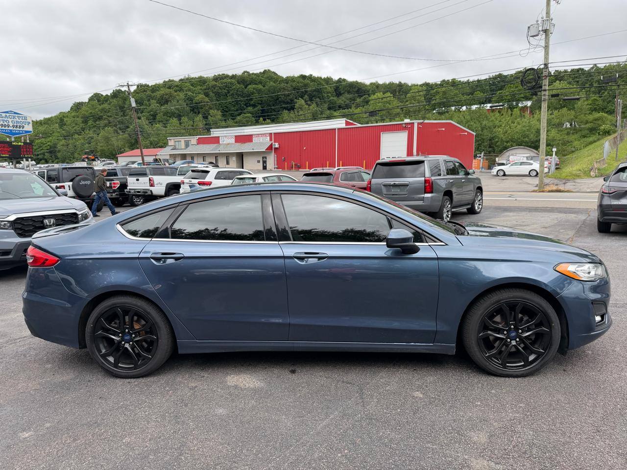 Ford Fusion SE FWD 2019