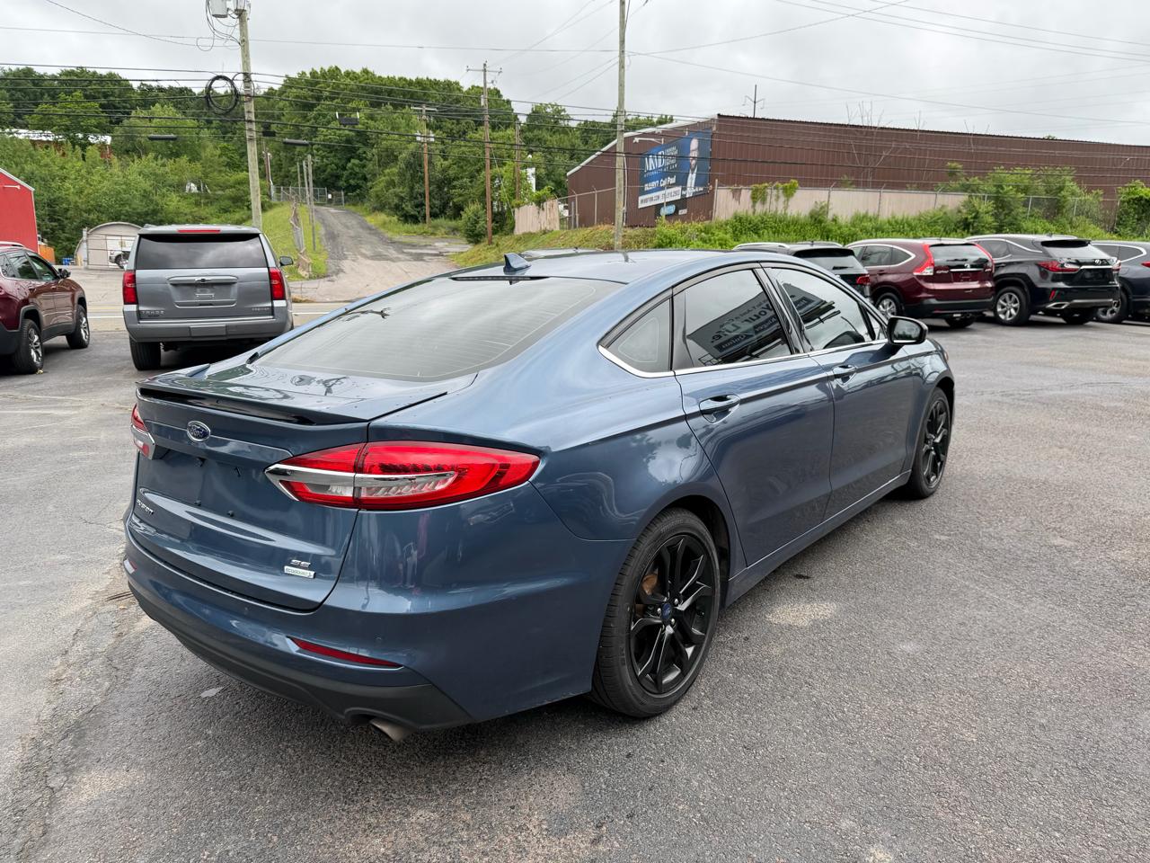 Ford Fusion SE FWD 2019