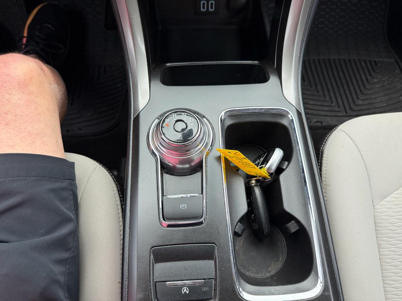 Ford Fusion SE FWD 2019