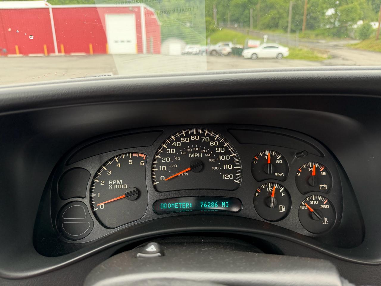 Chevrolet Silverado 2500HD 4WD Reg Cab 142" Work Truck 2005