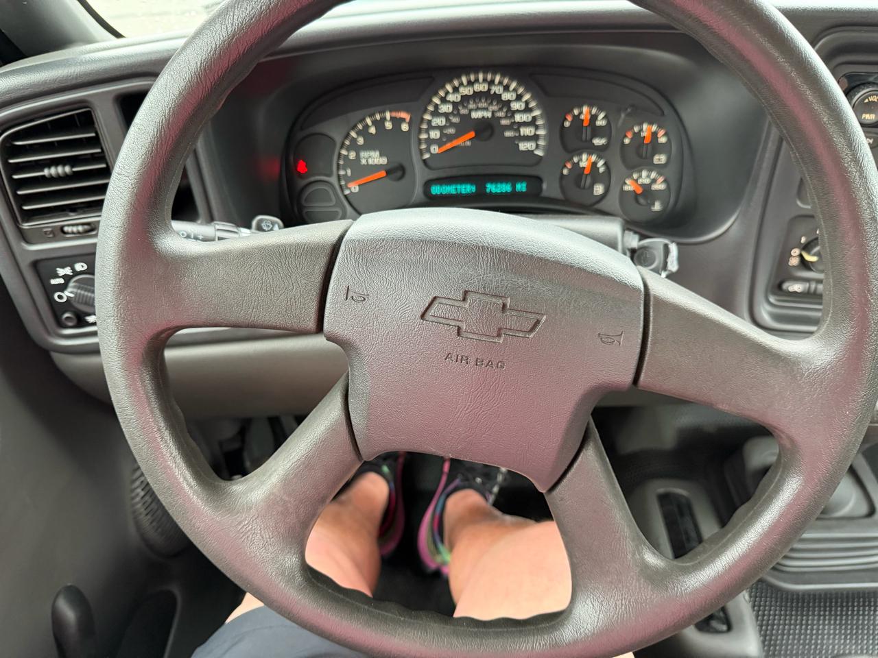 Chevrolet Silverado 2500HD 4WD Reg Cab 142" Work Truck 2005