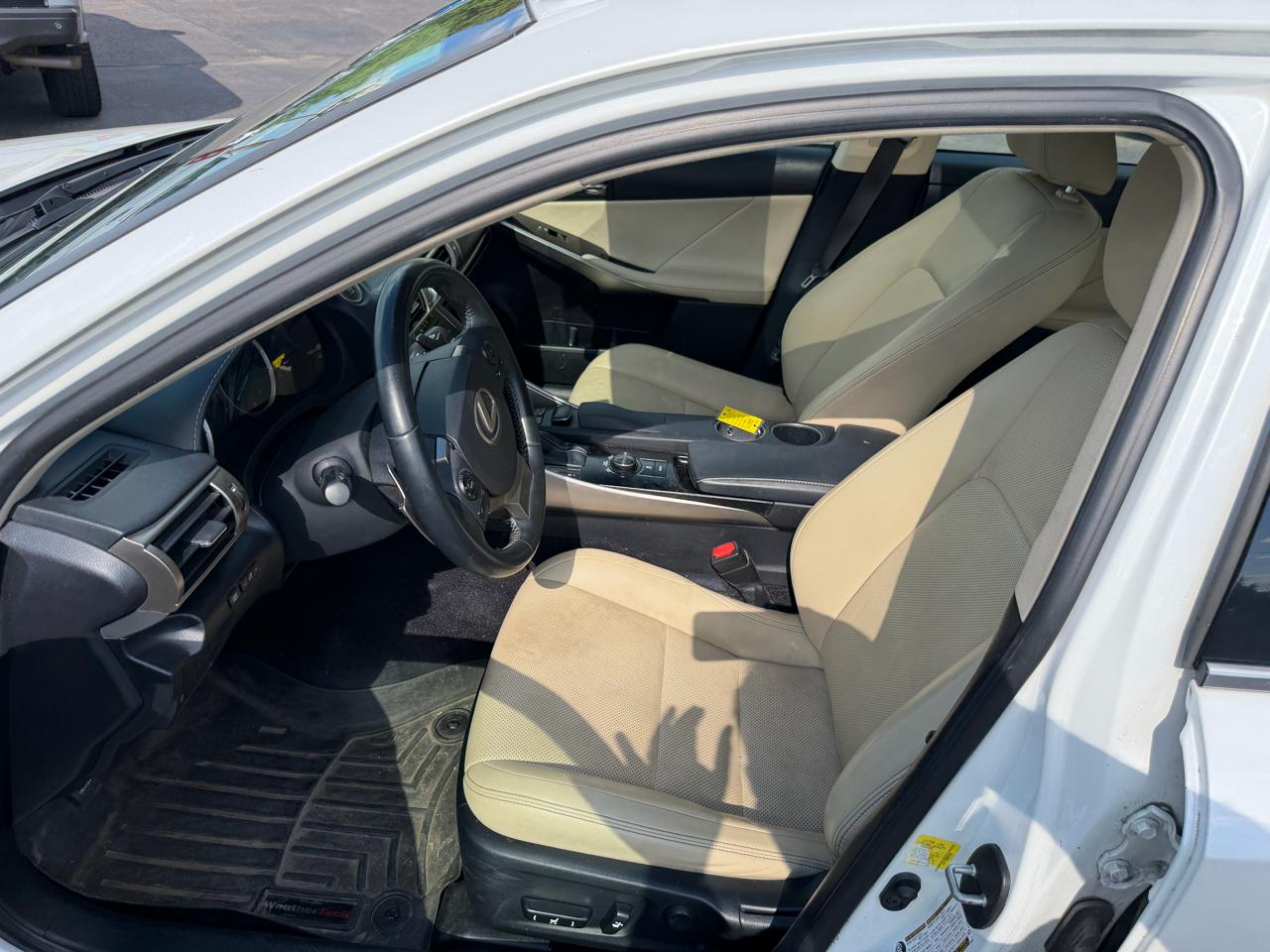 Lexus IS 250 4dr Sport Sdn Auto AWD 2014