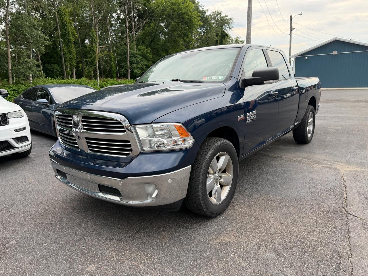 RAM 1500 Classic Big Horn 4x4 Crew Cab 6'4" Box 2019