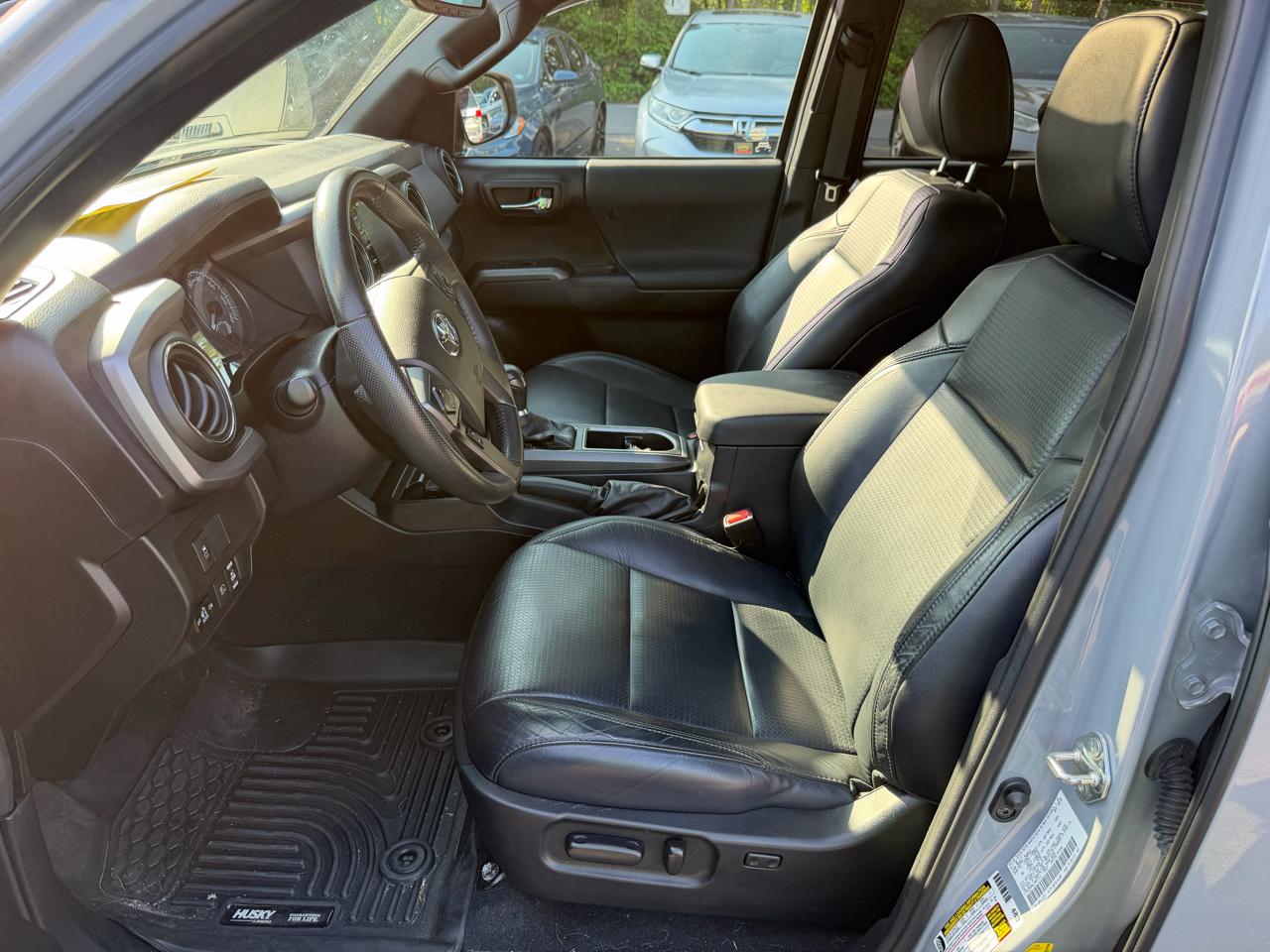 Toyota Tacoma 4WD TRD Off Road Double Cab 6' Bed V6 AT (Natl) 2020