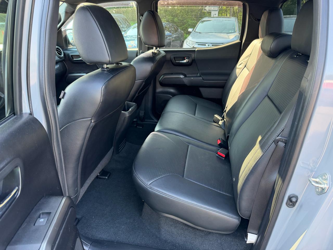 Toyota Tacoma 4WD TRD Off Road Double Cab 6' Bed V6 AT (Natl) 2020