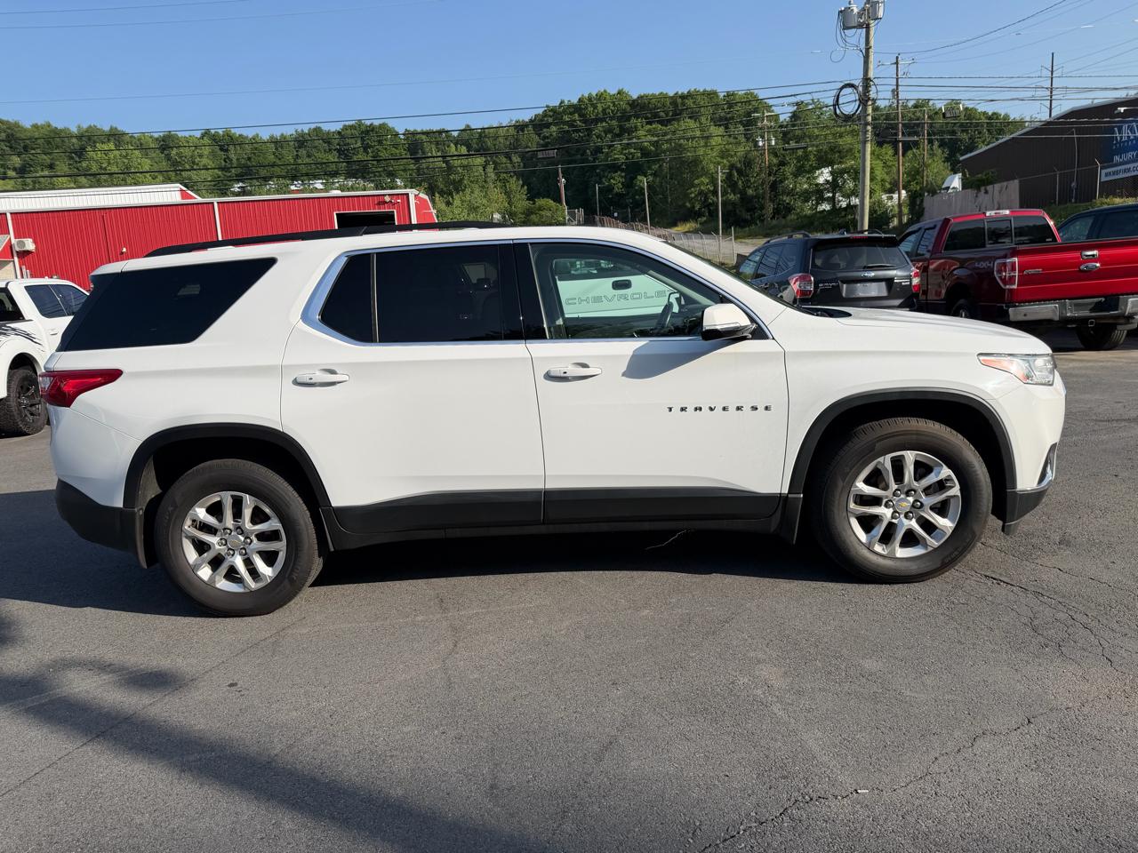 Chevrolet Traverse AWD 4dr LT Cloth w/1LT 2019