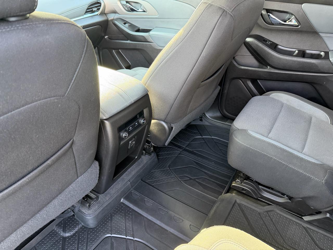 Chevrolet Traverse AWD 4dr LT Cloth w/1LT 2019