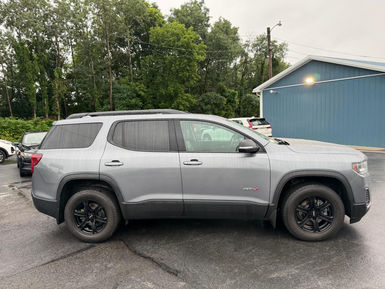 GMC Acadia AWD 4dr AT4 2021