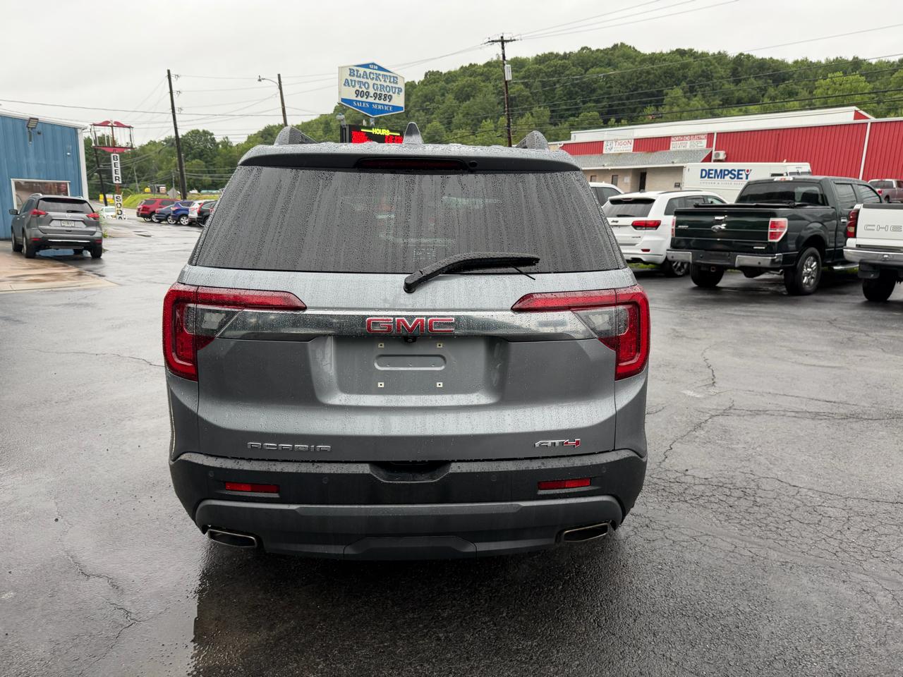 GMC Acadia AWD 4dr AT4 2021