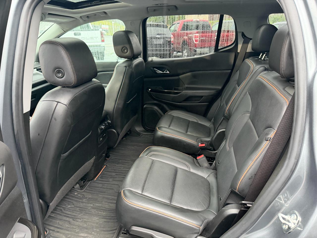 GMC Acadia AWD 4dr AT4 2021
