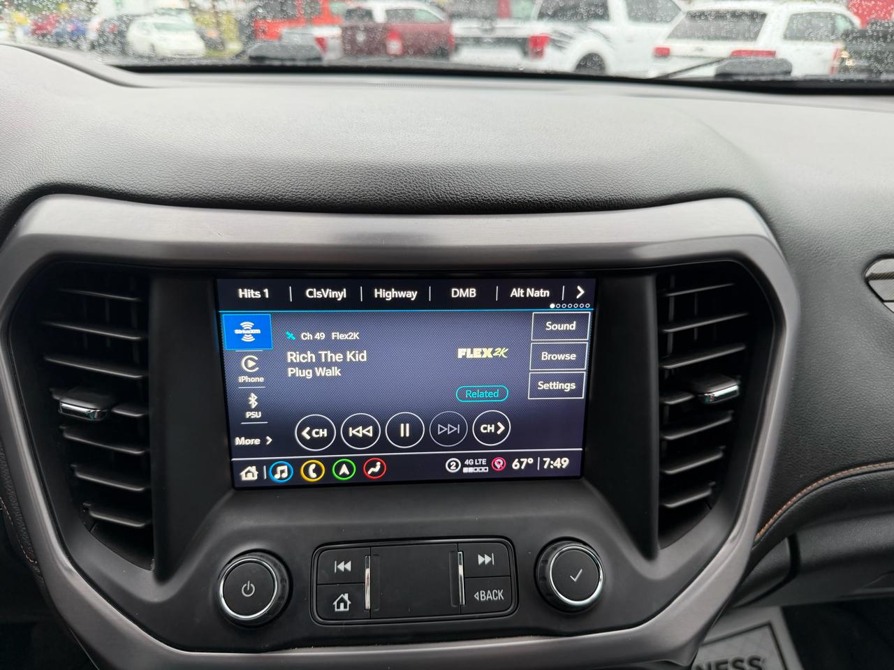 GMC Acadia AWD 4dr AT4 2021