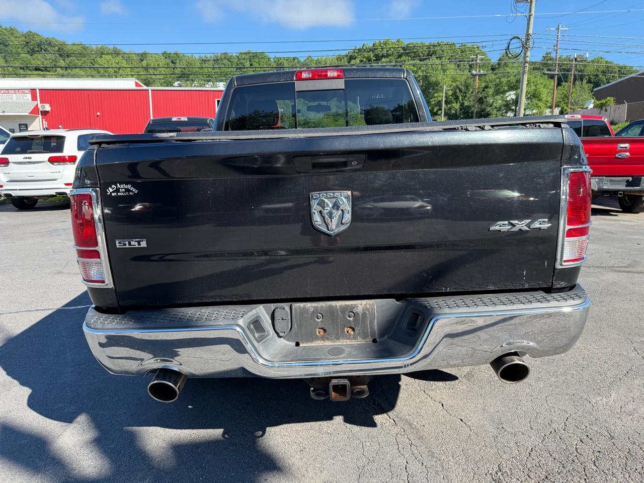 Dodge Ram 1500 4WD Reg Cab 120.5" SLT 2009