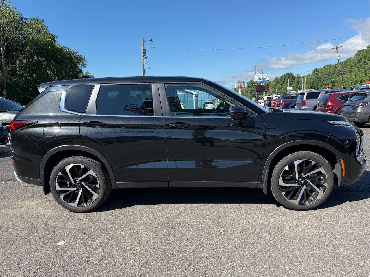 Mitsubishi Outlander SE Black Edition S-AWC 2023