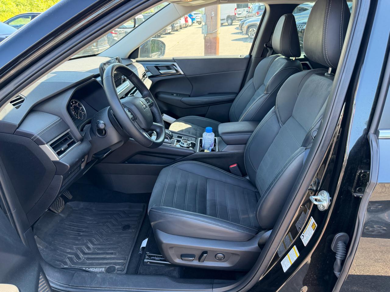 Mitsubishi Outlander SE Black Edition S-AWC 2023