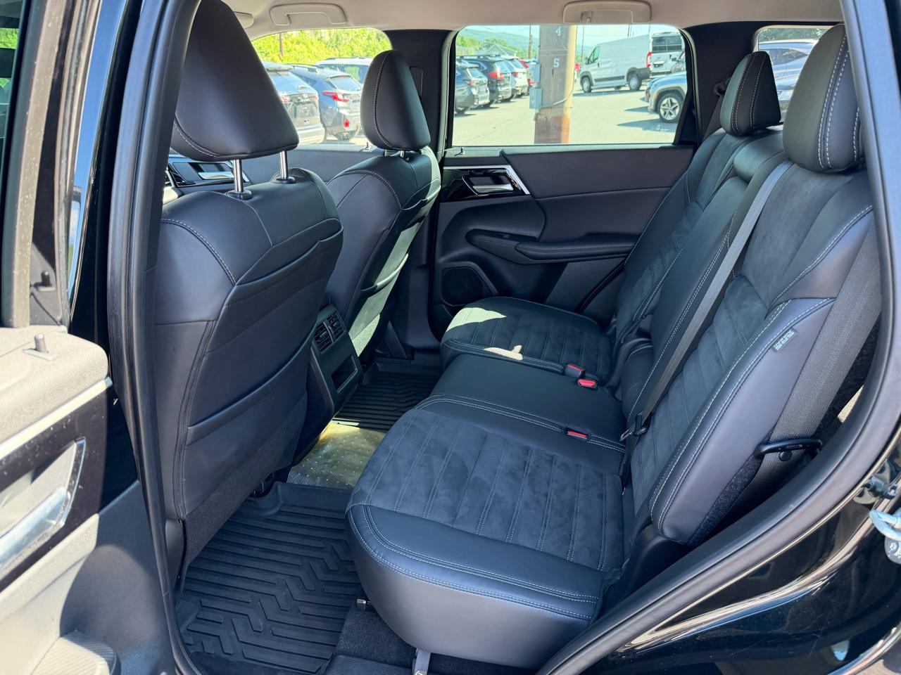 Mitsubishi Outlander SE Black Edition S-AWC 2023