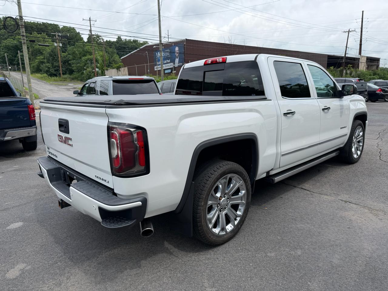 GMC Sierra 1500 4WD Crew Cab 143.5" Denali 2018