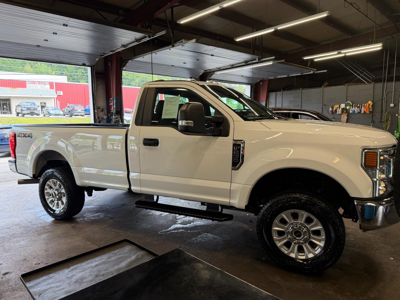 Ford Super Duty F-250 SRW XLT 4WD Reg Cab 8' Box 2020