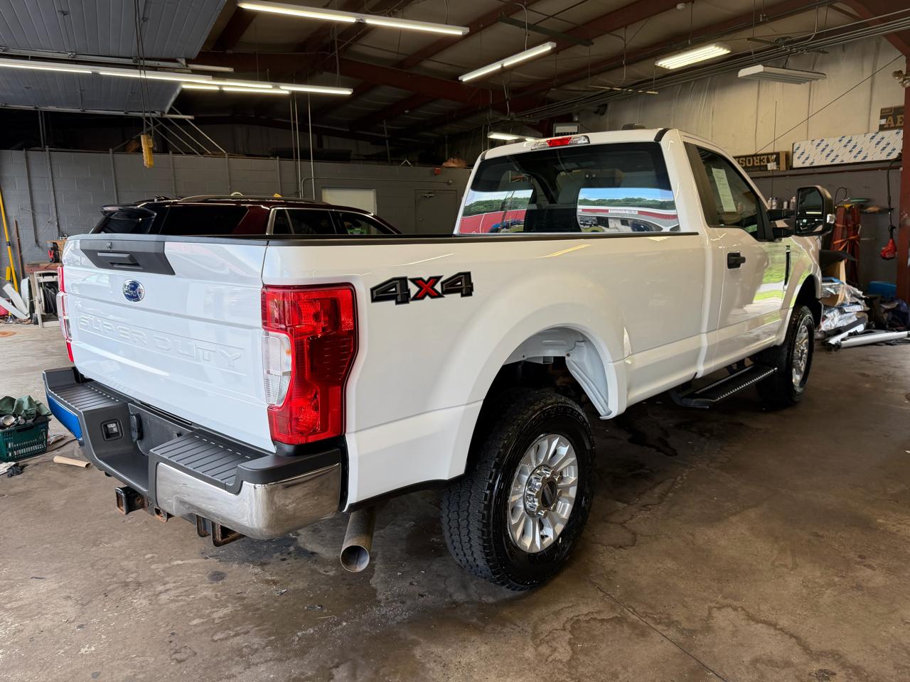 Ford Super Duty F-250 SRW XLT 4WD Reg Cab 8' Box 2020