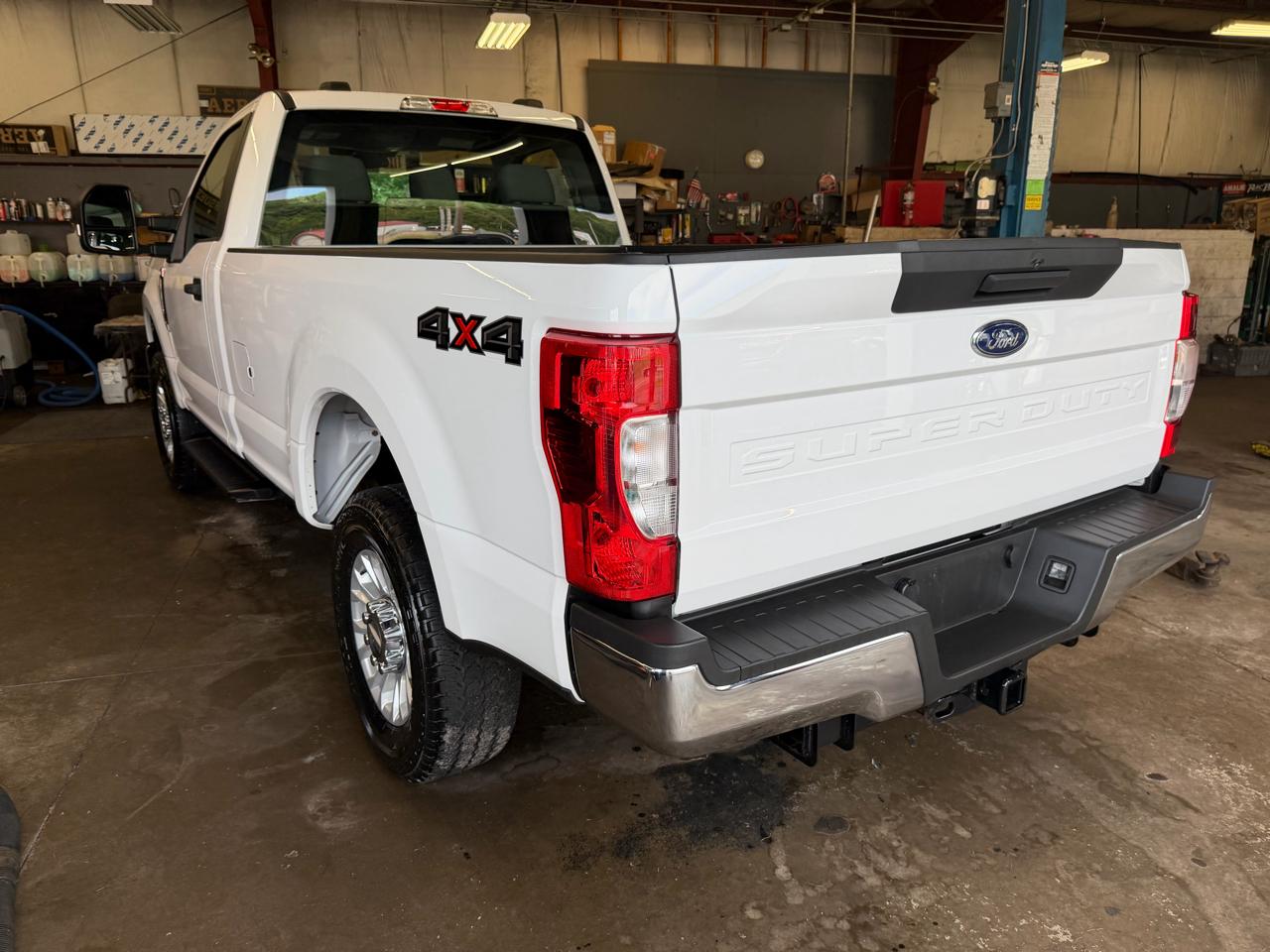 Ford Super Duty F-250 SRW XLT 4WD Reg Cab 8' Box 2020