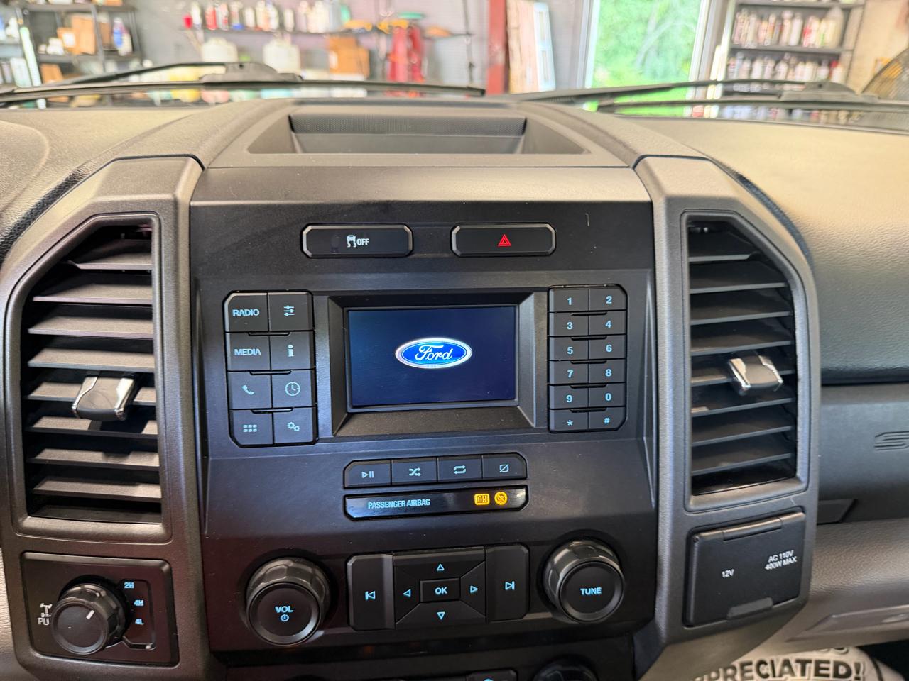Ford Super Duty F-250 SRW XLT 4WD Reg Cab 8' Box 2020
