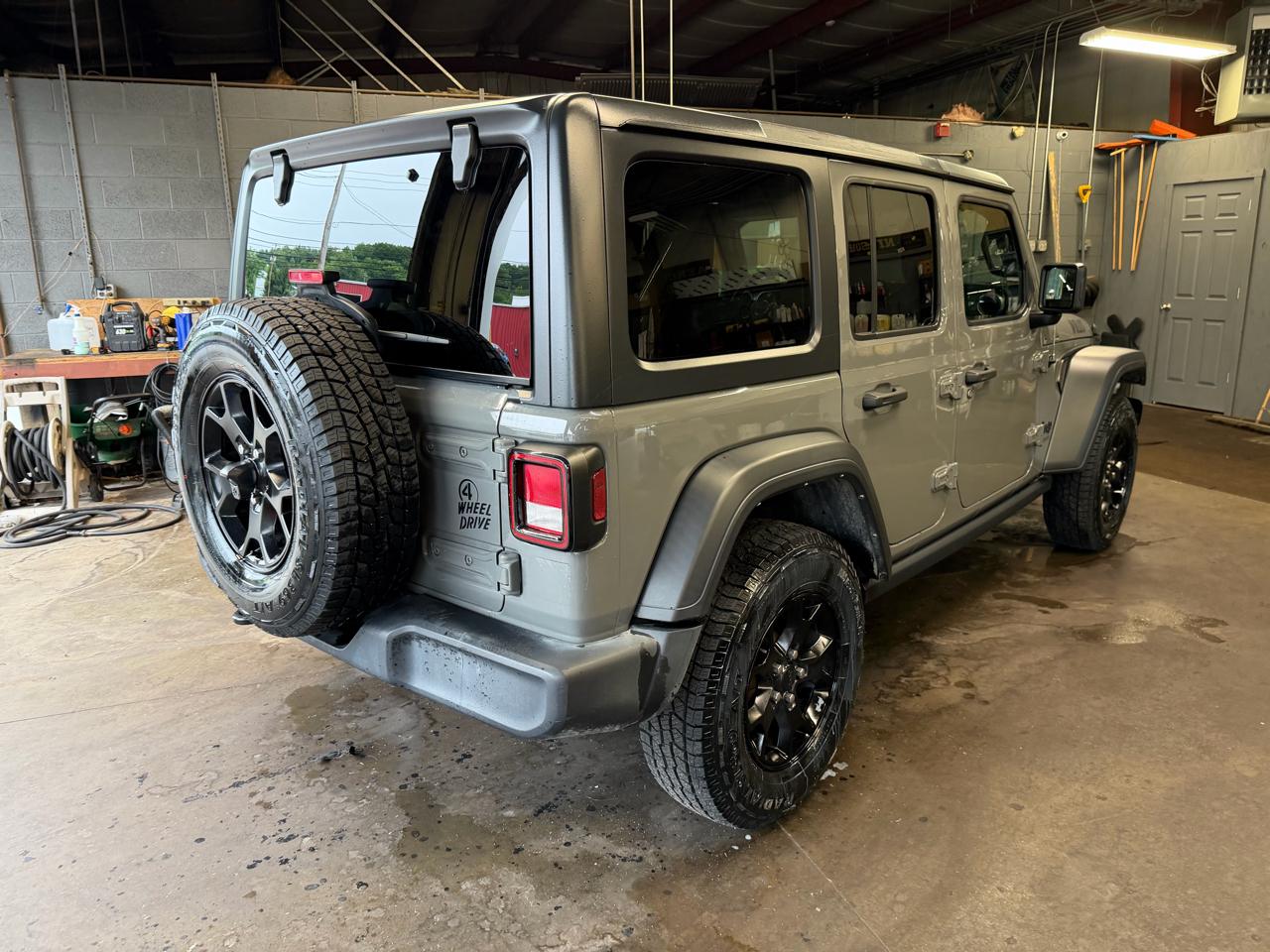 Jeep Wrangler Unlimited Willys 4x4 2022