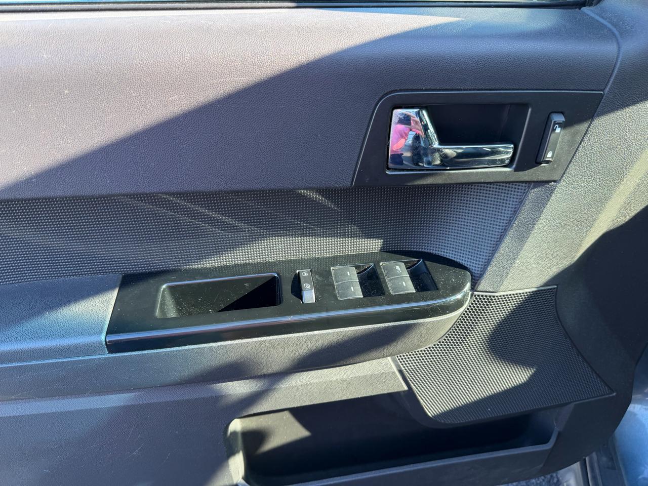 Ford Escape 4WD 4dr Limited 2011