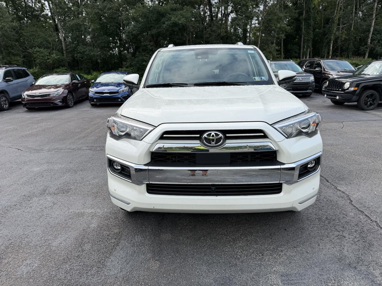 Toyota 4Runner Limited 4WD (Natl) 2023