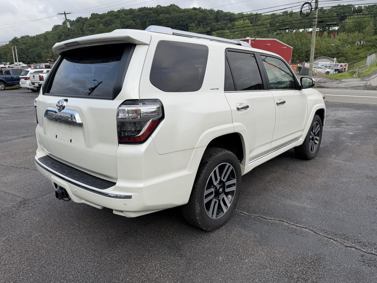 Toyota 4Runner Limited 4WD (Natl) 2023