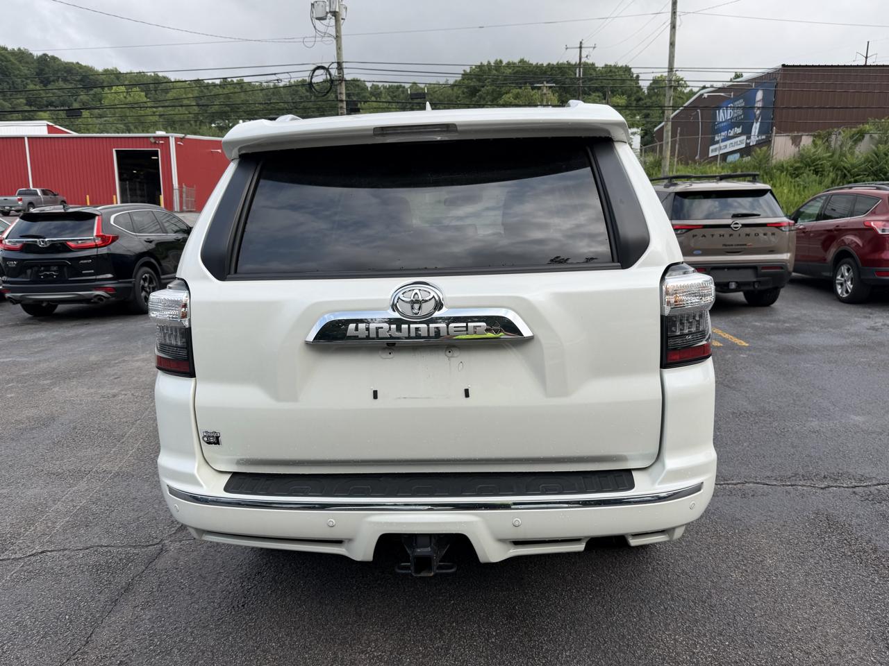 Toyota 4Runner Limited 4WD (Natl) 2023