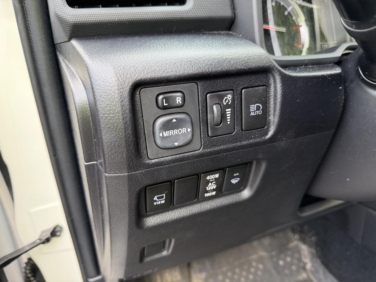 Toyota 4Runner Limited 4WD (Natl) 2023