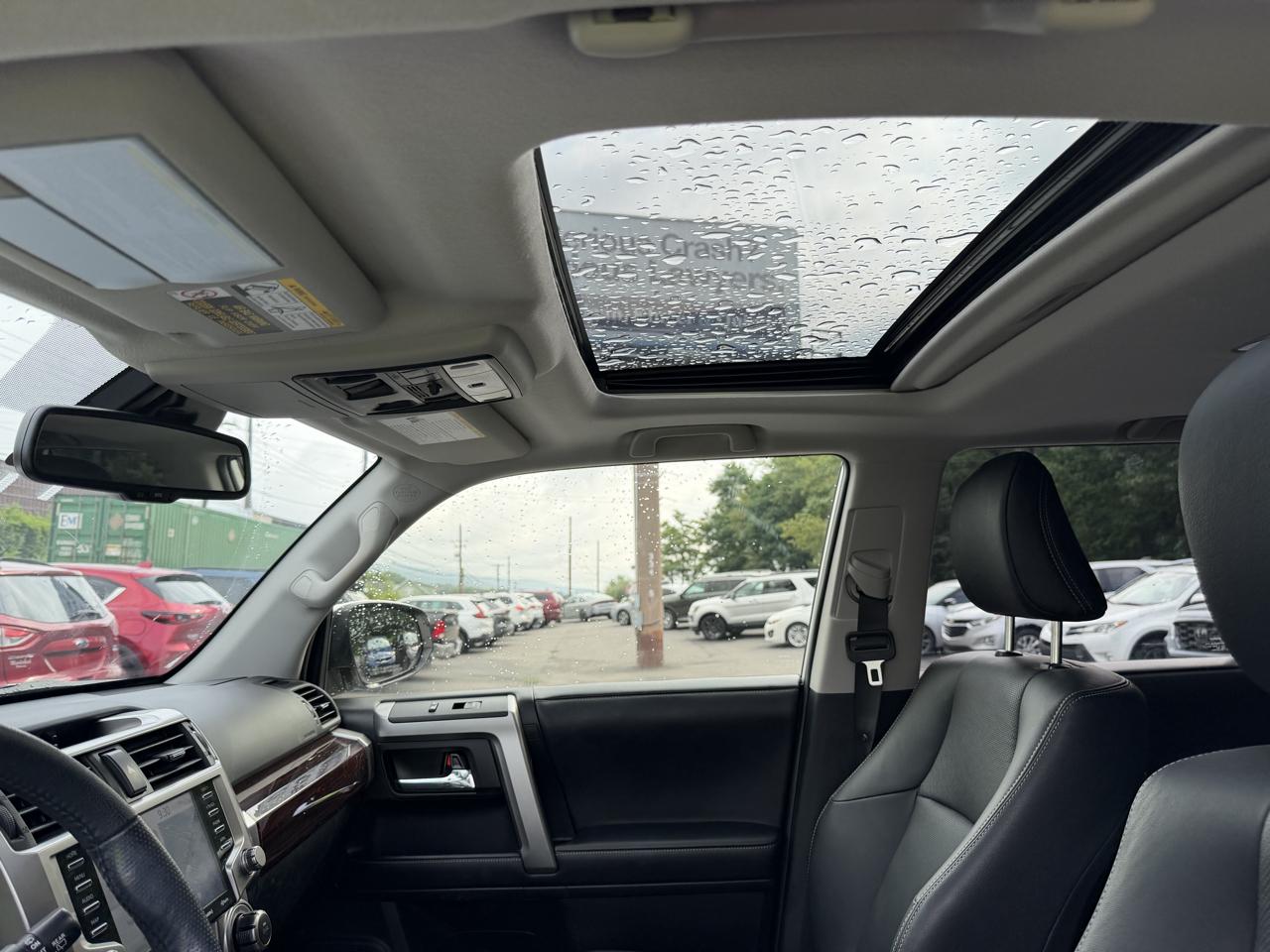 Toyota 4Runner Limited 4WD (Natl) 2023