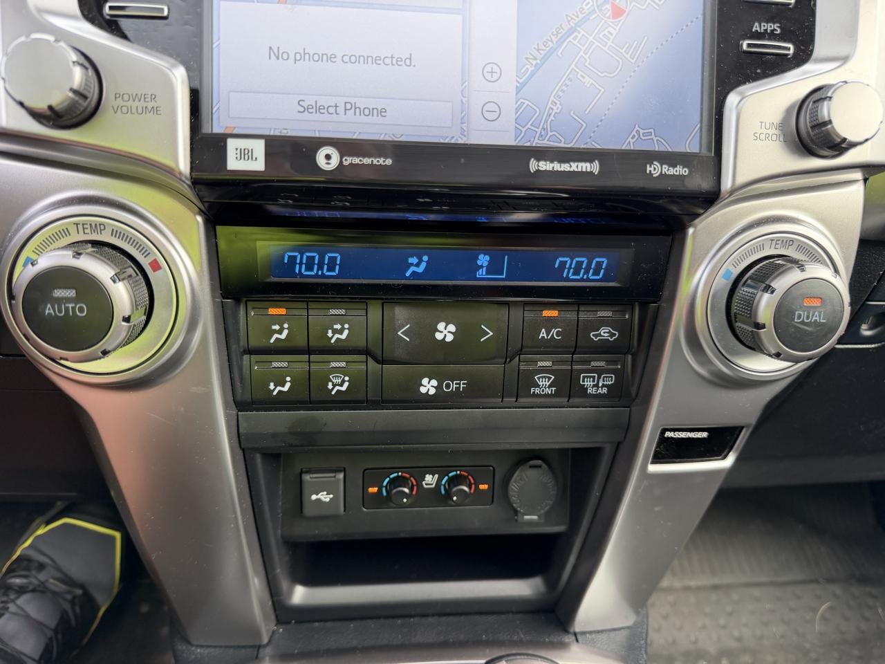 Toyota 4Runner Limited 4WD (Natl) 2023