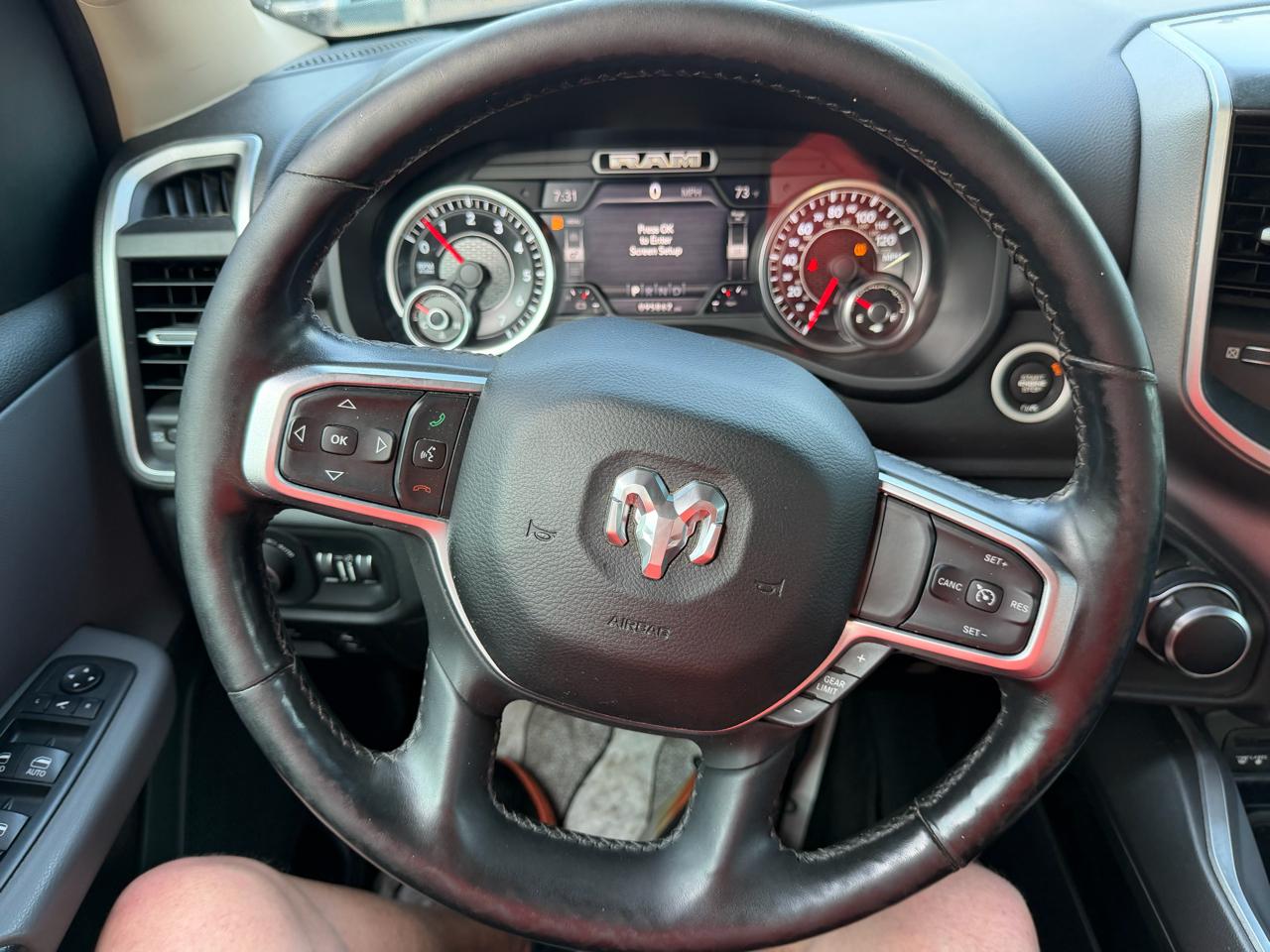 RAM 1500 Big Horn/Lone Star 4x4 Crew Cab 5'7" Box 2019
