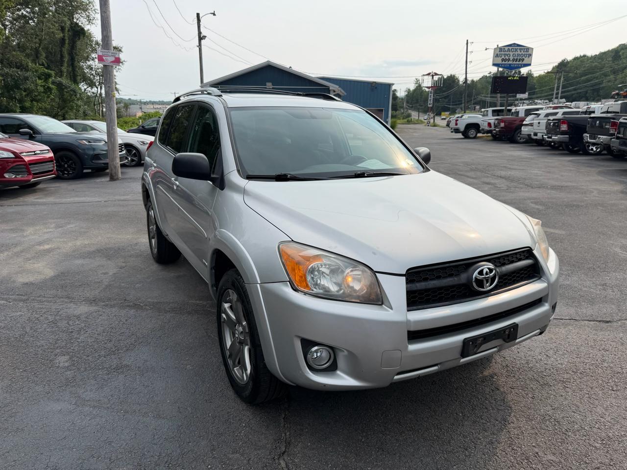 Toyota RAV4 4WD 4dr I4 Sport (Natl) 2012