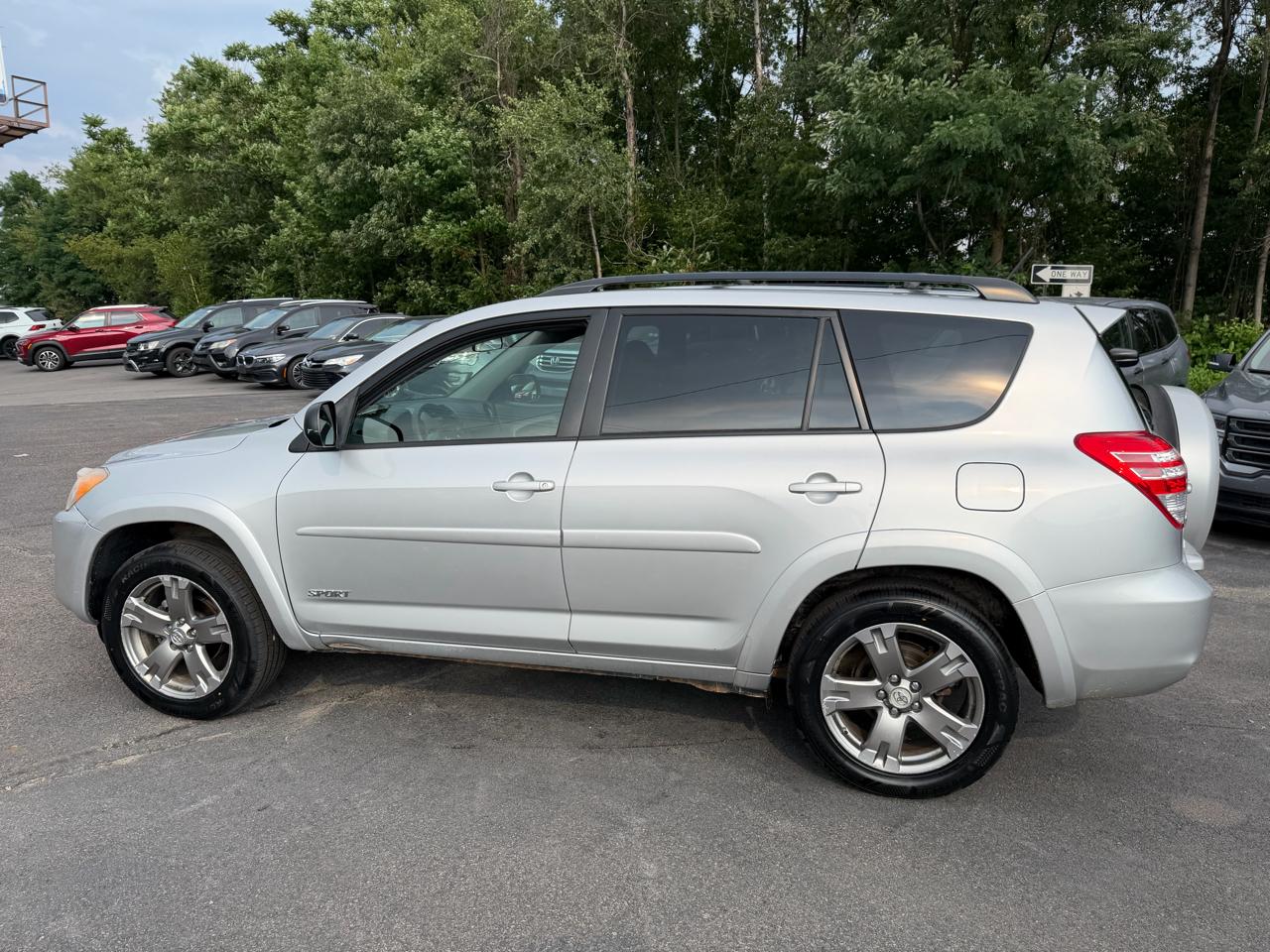 Toyota RAV4 4WD 4dr I4 Sport (Natl) 2012