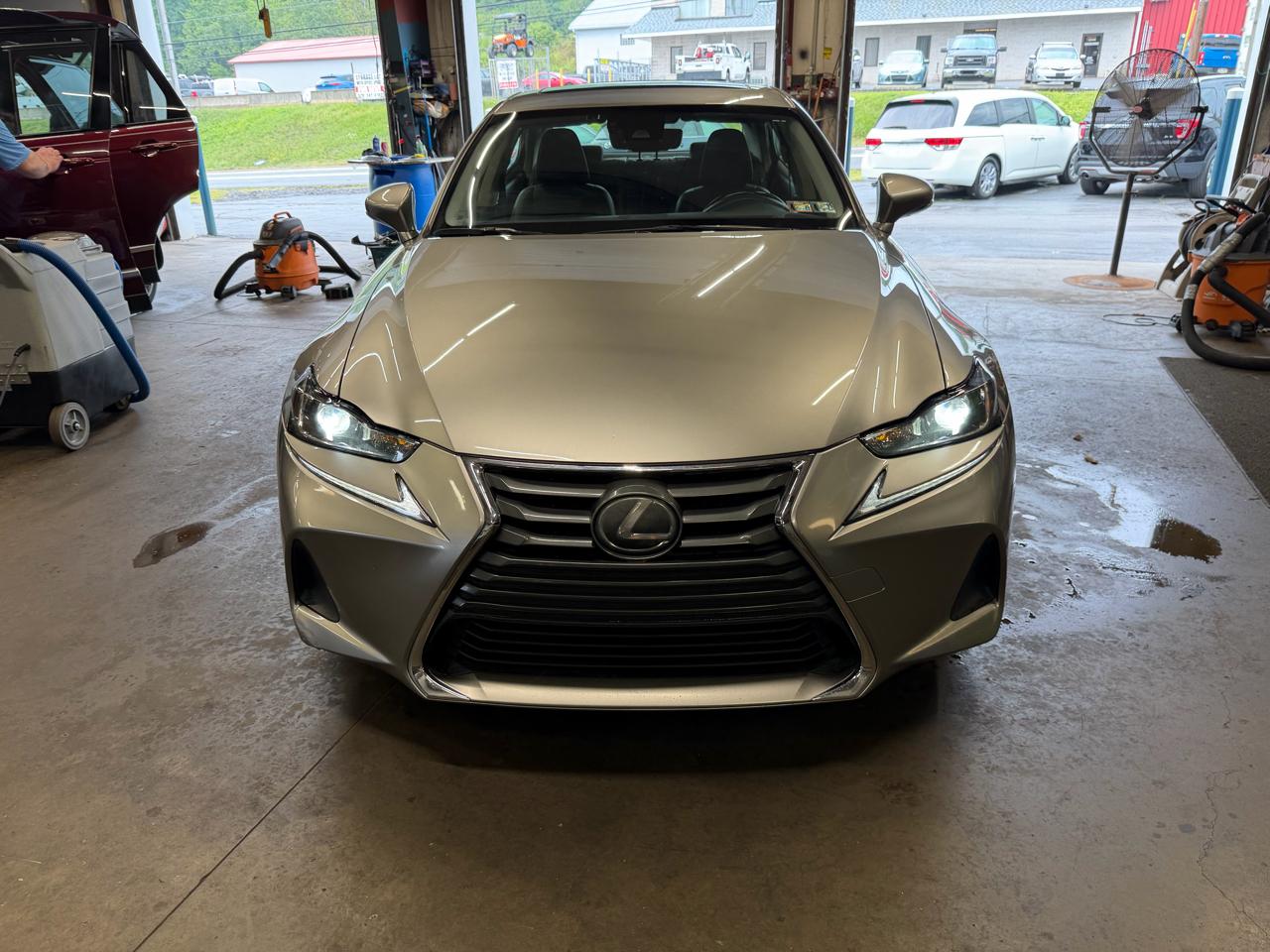 Lexus IS IS 300 AWD 2018