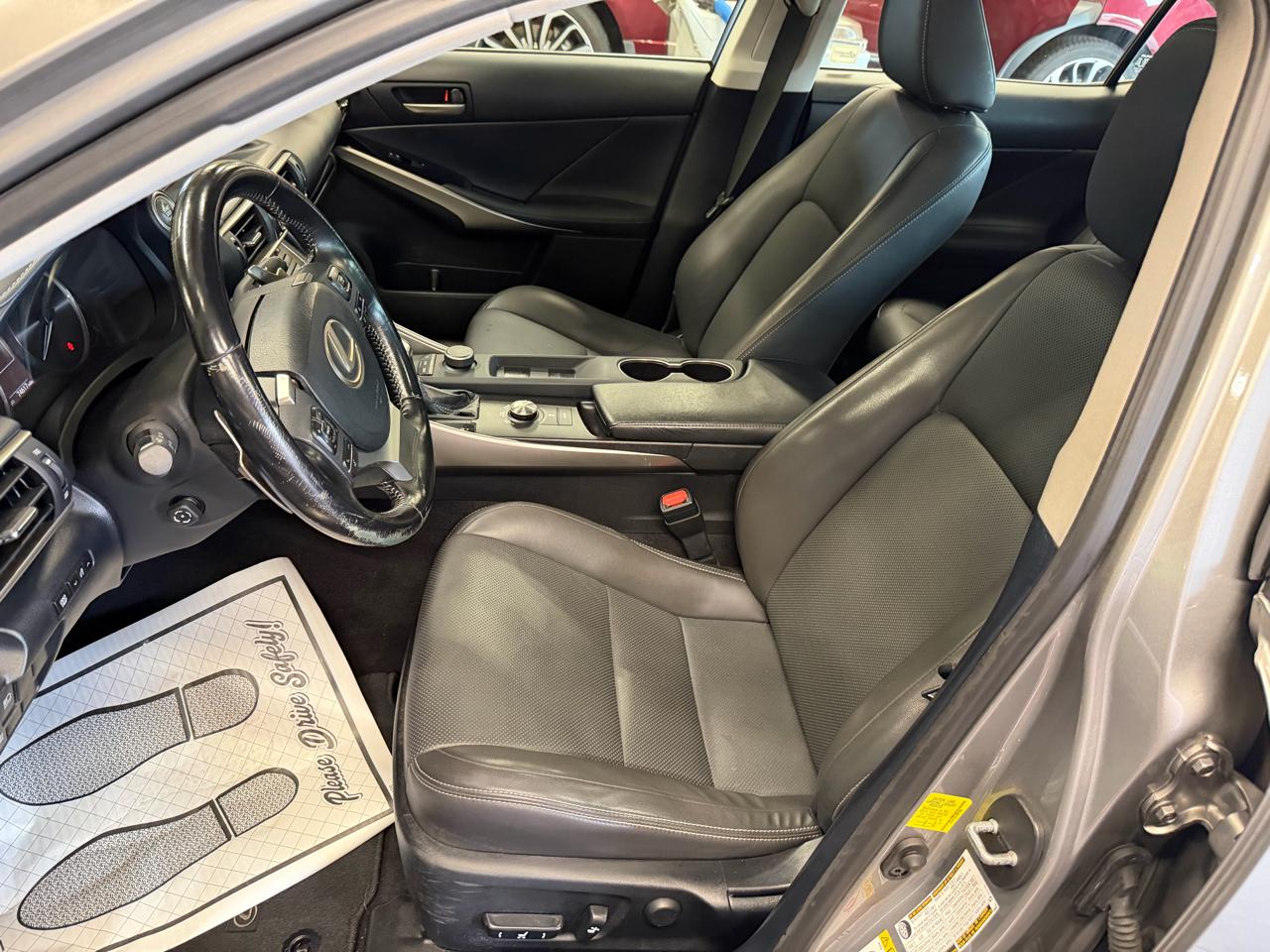 Lexus IS IS 300 AWD 2018