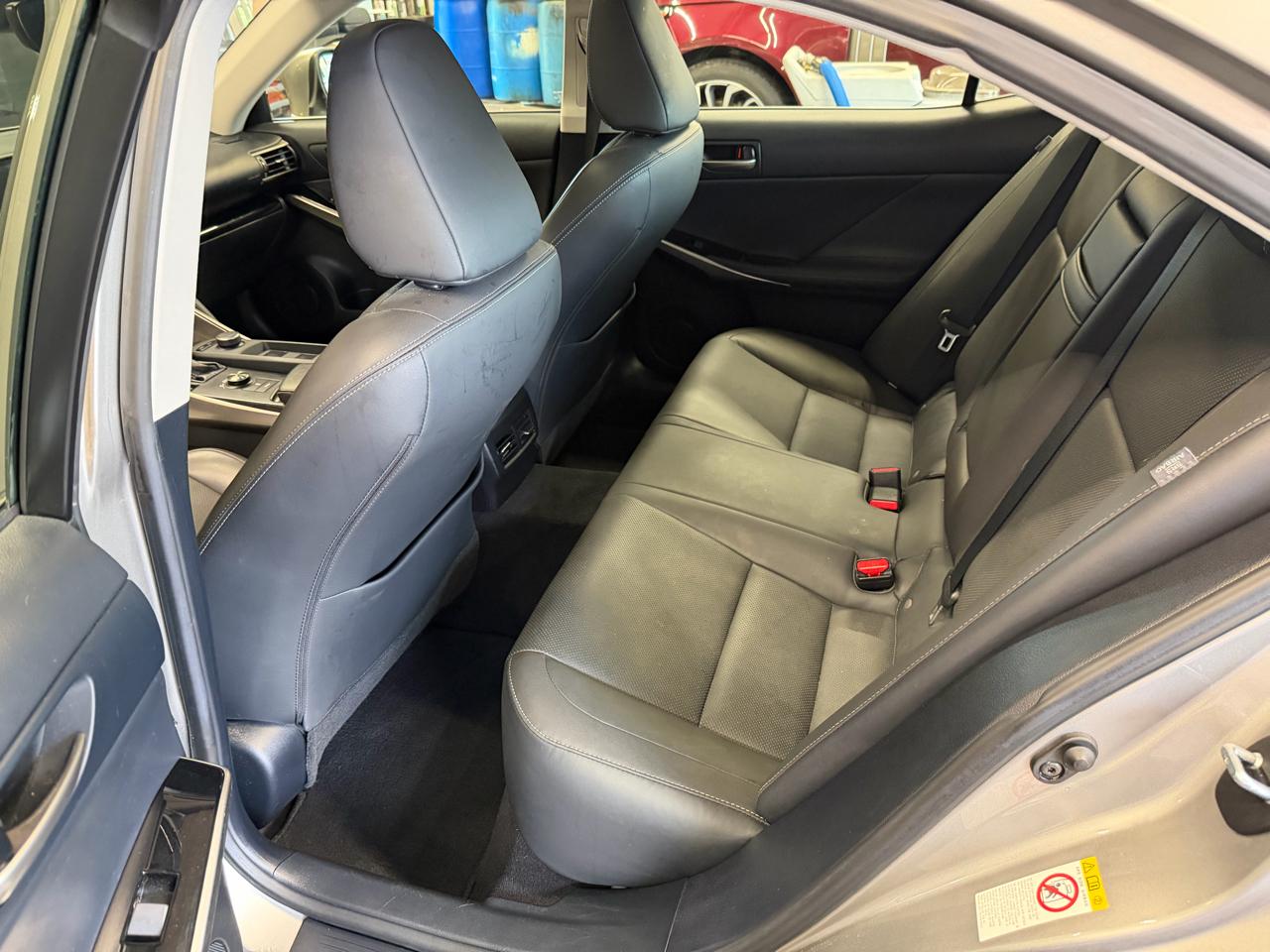 Lexus IS IS 300 AWD 2018