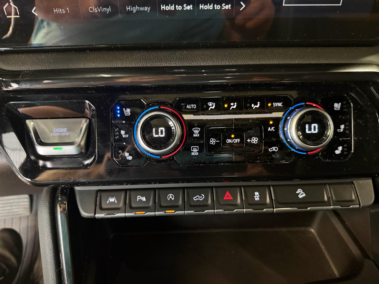 GMC Sierra 1500 4WD Crew Cab 157" AT4 2024