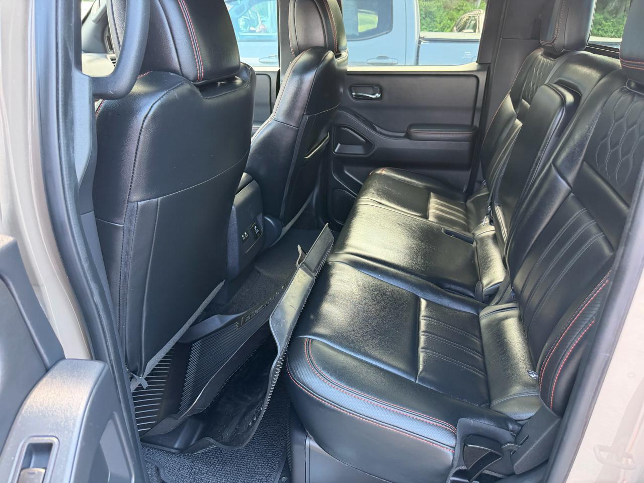 Nissan Frontier Crew Cab 4x4 PRO-4X Auto 2023