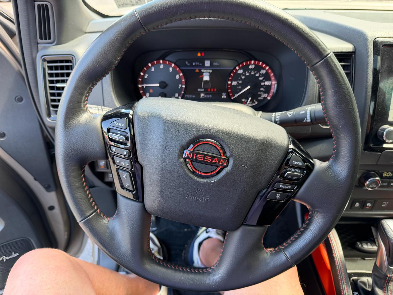 Nissan Frontier Crew Cab 4x4 PRO-4X Auto 2023