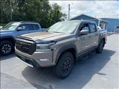 2023 Nissan Frontier 