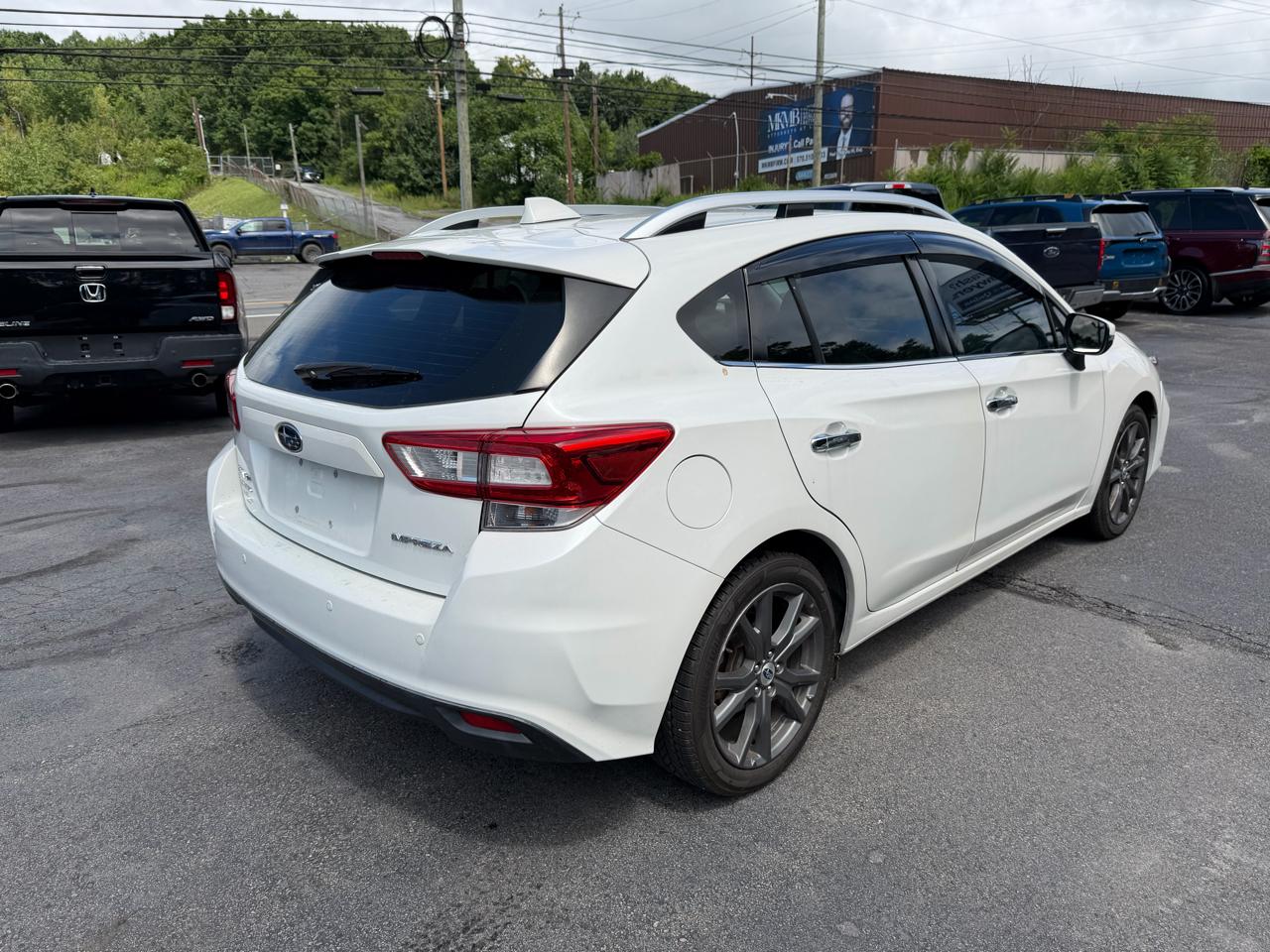 Subaru Impreza 2.0i Limited 5-door CVT 2017